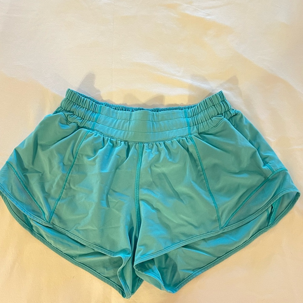 Lululemon Turquoise 2.5 Hotty Hot Short